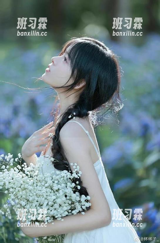 在51吃瓜找到网址的过程，果然让我“永不迷路”到了别的地方！-班习霖