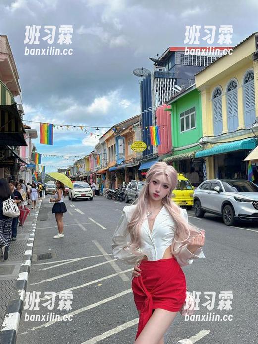 唉，51吃瓜网首页又更新了，年度大瓜们聚哼哼冒泡了！-班习霖