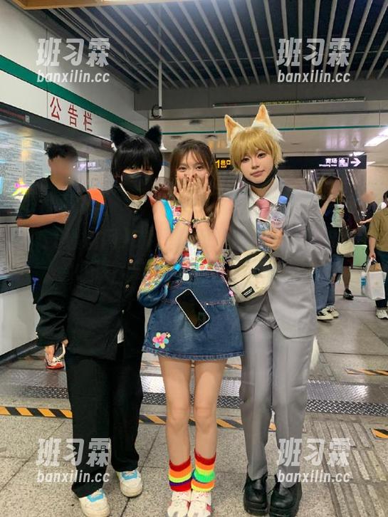 51爆料网的网址就像调皮的小孩，总让我期待却又失望。-班习霖