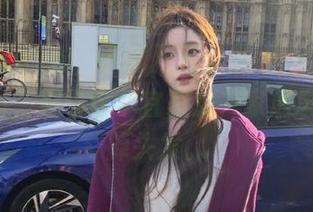 唉，下载万篇长征-黑料不打烊668.su，看看这个宜家女，家居风格让人掉头发。