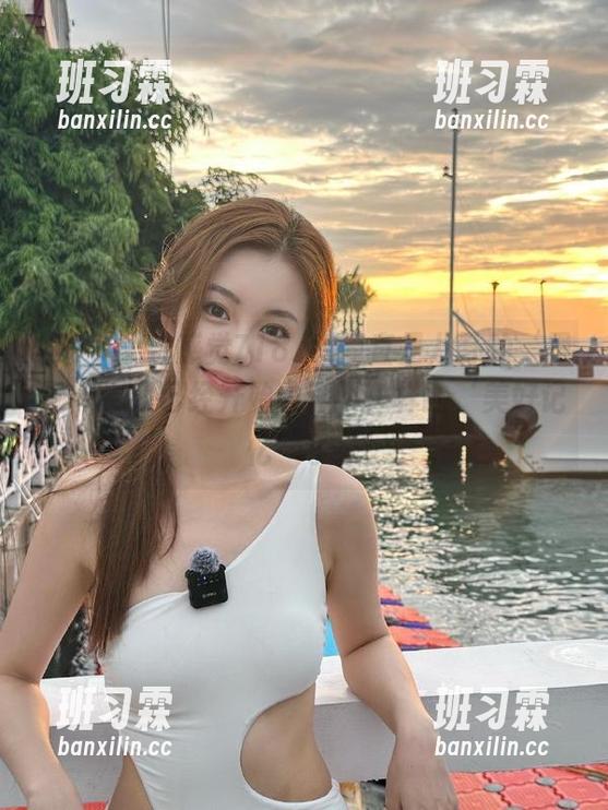 感觉718.xs简直是八卦的‘黑洞’，我已经开始收藏不一样的‘美好记忆’了！-班习霖