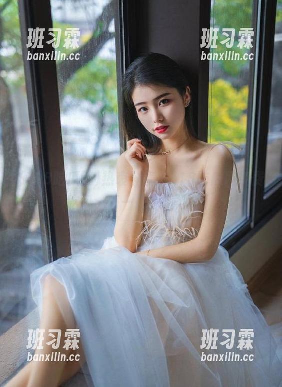 热衷分享，718吃瓜网免费吃瓜，每一口都值得追！-班习霖