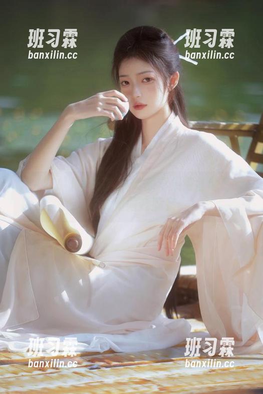 每天在91吃瓜苹果版官网狂欢，生活如同变肥肥！-班习霖