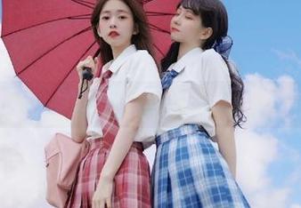 hlw最近的ios热搜盘点，看完只想说服装真没话说。