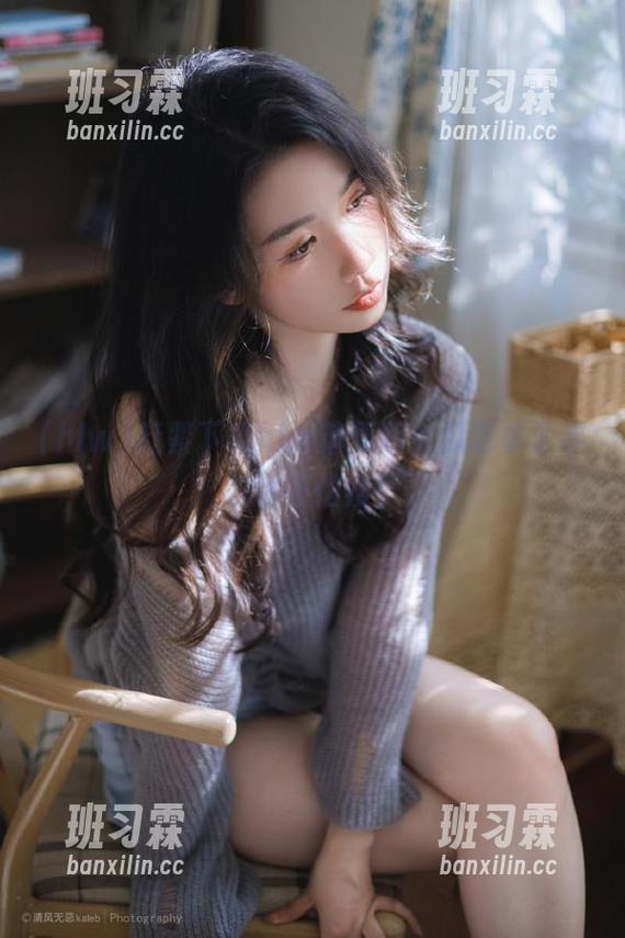 赶紧下载hlw苹果版，瓜吃多了手机也不怕瘦！-班习霖