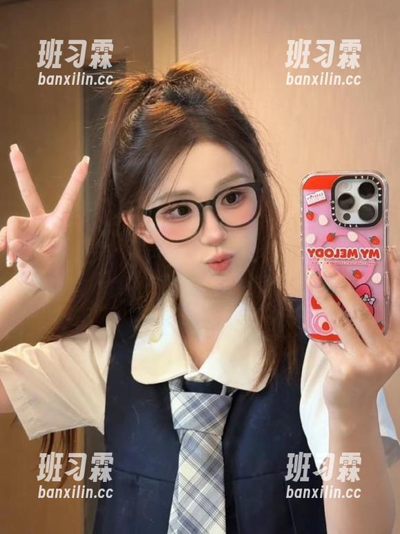 就让tttzzz.su的网址带你，黑料入口的路上，别忘了吃瓜哦！-班习霖