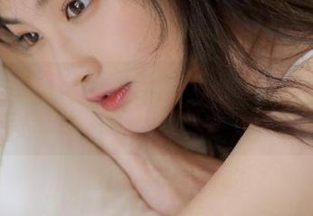 随手一点链接，原来拨开了八卦的迷雾，欢迎来到www.吃瓜