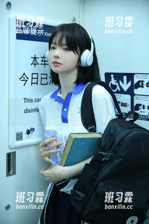 九一黑料在线地址探秘—为啥每次都逃不过我的瞎点评！-班习霖