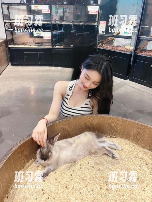 五一吃瓜导航中的娜娜视频——说走就走的午后小确幸！-班习霖