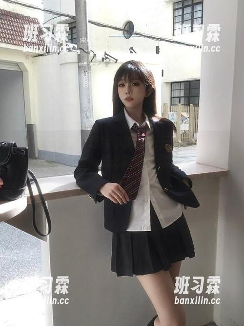 吃瓜小课堂—五一吃瓜网网页版最新链接，怎么能错过这么大的新闻呢？-班习霖