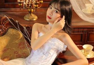 观看“全网吃瓜”，有些八卦闻着就香…你懂的。