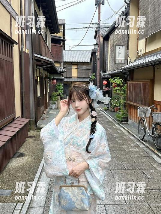 吃瓜网app让我疯狂收藏，使我成为朋友圈的“吃瓜圈”小达人！-班习霖