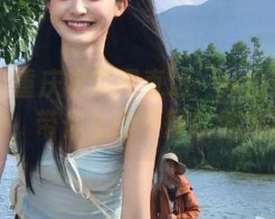 重庆吃瓜网直达：从山城生活到八卦日常，带你体验不同的擦火锅方式！