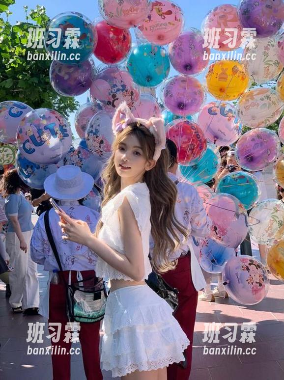 在吃瓜黑料网站上，竟然找到了那只我过去爱过的迪士尼公仔-班习霖