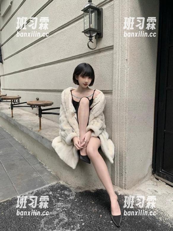 吾爱吃瓜网52直达量子世界，夸克都在玛丽亚的八卦圈里打转？-班习霖