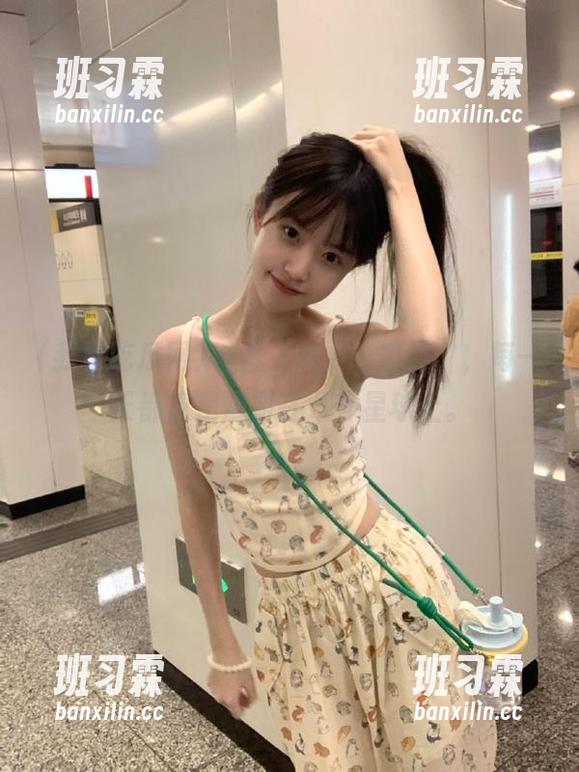 看着“我要吃瓜网”，每一天都像是漫游在八卦星球上。-班习霖