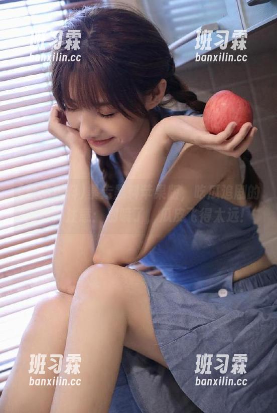 暴走黑料苹果版，吃瓜追剧的同时，注意：别喷了，瓜皮飞得太远！-班习霖