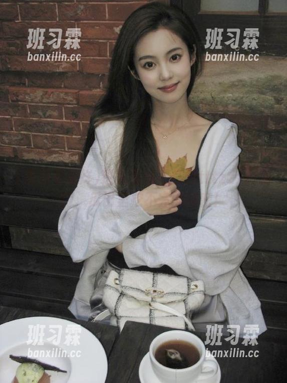 进入黑料不打烊tttzzz传送门，瓜田里挖不完的秘密！-班习霖