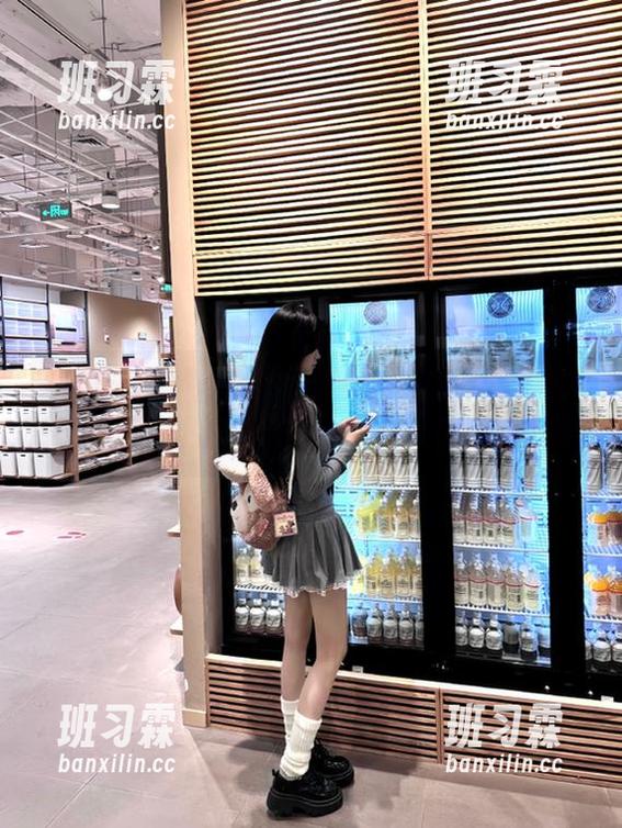 从未想过“黑料在线吃瓜”app会让我一天比一天对人性感到好奇-班习霖 从未想过“黑料在线吃瓜”app会让我一天比一天对人性感到好奇-班习霖