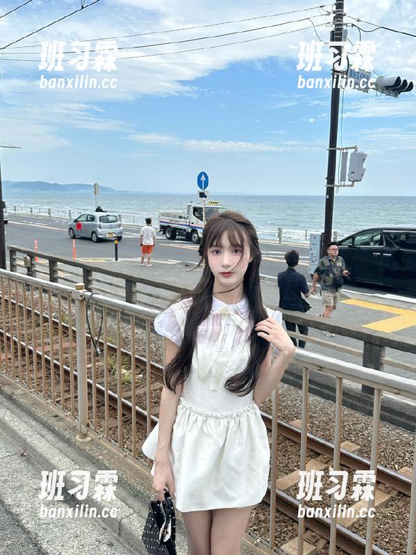 不点不明：黑料正能量和index.php的暧昧链接-班习霖