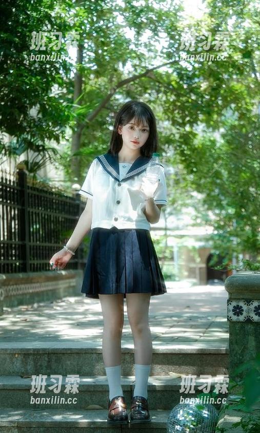 干坐着也能乐：黑料社首页让我一秒回到上大学的日子。-班习霖