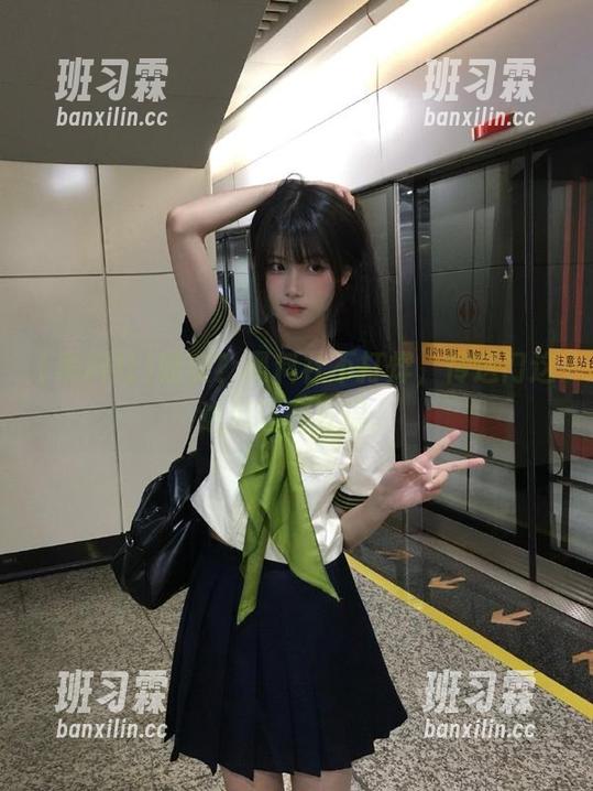 晚安？黑料社不打烊，传送门这边瓜还在升温。-班习霖