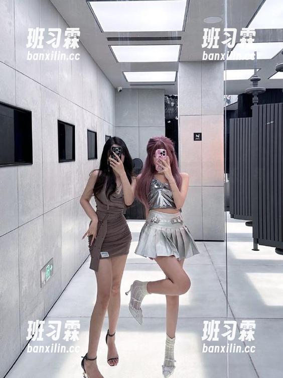 传说中的黑料网入口在闪烁，每一次点击都心惊肉跳。-班习霖