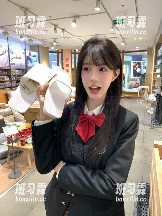 下载黑料网，在线打探八卦，小心你也成了瓜群众！-班习霖