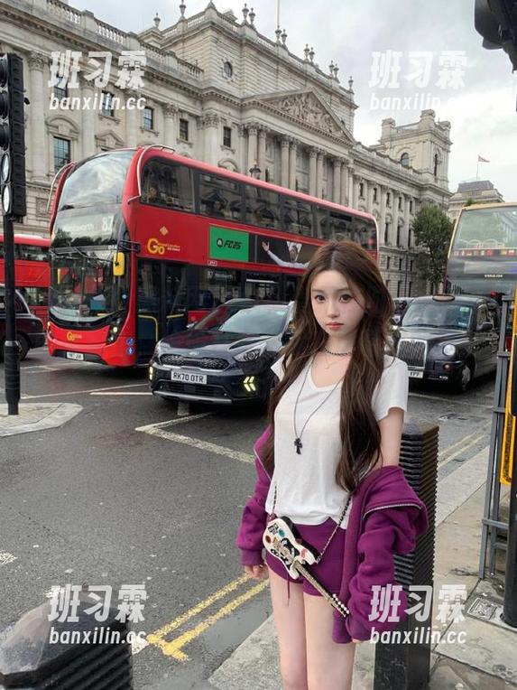 黑料网zztt，潜藏在时间缝隙里的小秘密，偷偷打量着我在屏幕前的沉迷！-班习霖