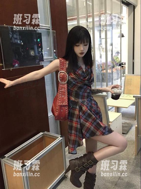 走起！黑料网吃瓜线路又有新鲜事，明恋、绯闻统统上榜，无暇顾及绝美风景。-班习霖