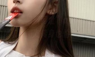 “黑料网址”app，让你边吃瓜边掉坑，朋友转身也怕被推下去！